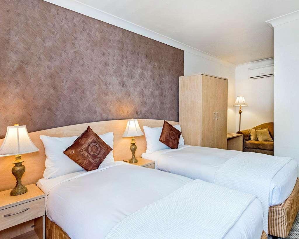 Country Plaza Motel Taree Room photo