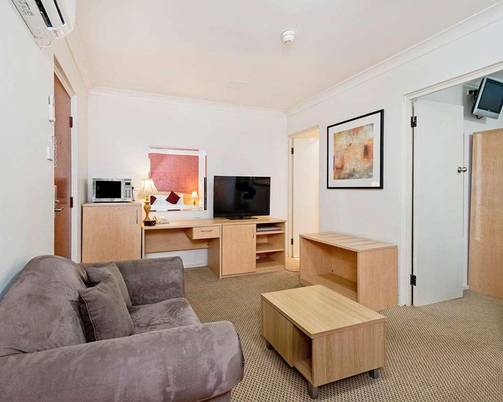 Country Plaza Motel Taree Room photo