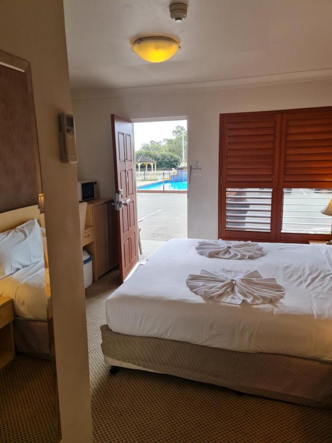 Country Plaza Motel Taree Exterior photo